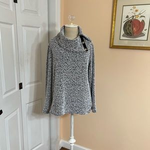 CALVIN KLEIN Split Cowl Neck Sweater Black & White. Gold Tone Snaps Sz M EUC